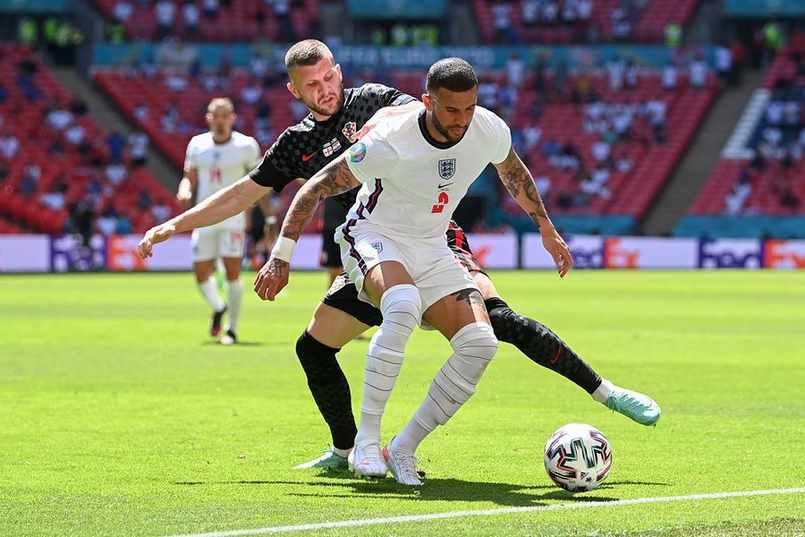 Tuyệt đối phải có sự phân tích rõ ràng không nên chơi theo cảm tính